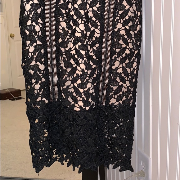 Tight Black Lace Dress - Picture 3 of 7